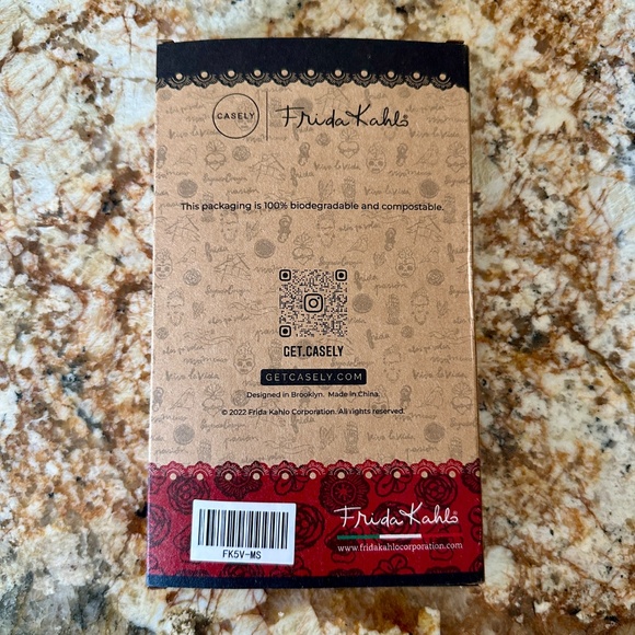 CASLEY X FRIDA KAHLO | Limited Edition Dotted Skull Case for iPhone 14 Pro - Picture 7 of 7